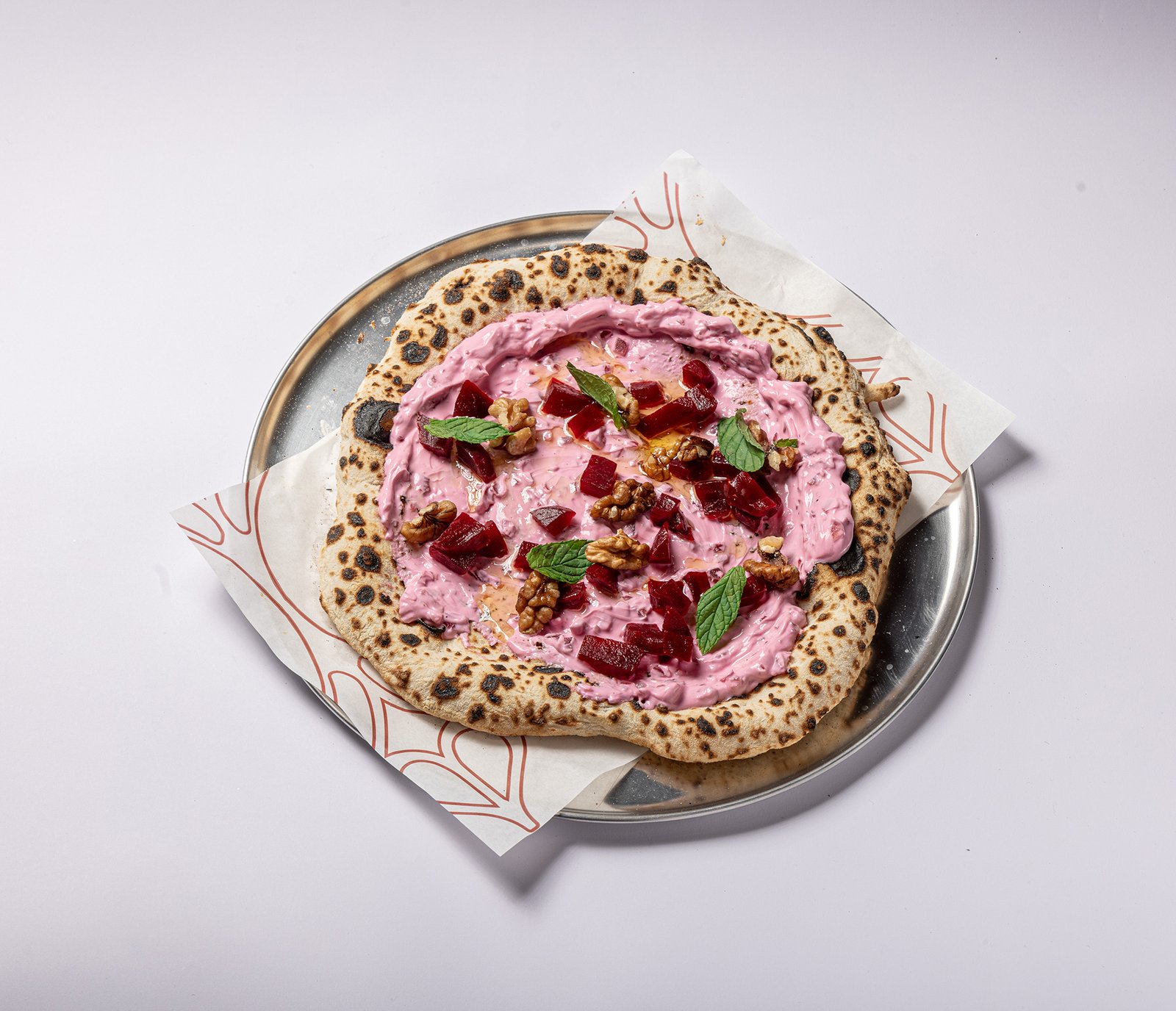 مناقيش لبنة بالشمندر – عجينة نابوليتان