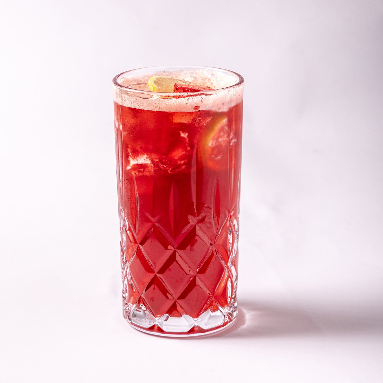 ايس تي بالفراولة